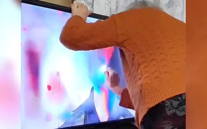 Cụ bà 91 tuổi đập vỡ tivi vì thấy nhân vật yêu thích trong phim bị bắt nạt