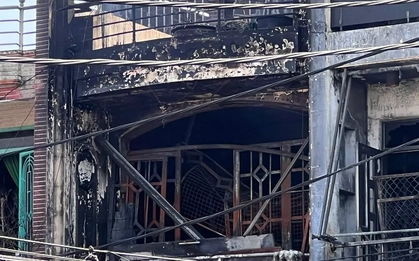 Vụ cháy liên hoàn 4 căn nhà ở TPHCM, 2 người nhảy từ tầng 2 thoát thân