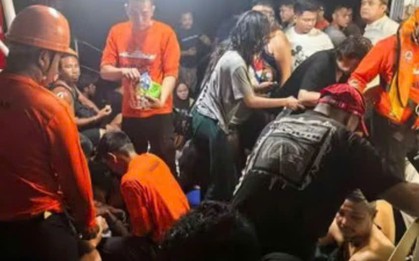 Thảm kịch chìm phà chở ít nhất 350 người ngoài khơi, nhiều người thiệt mạng và hàng chục người vẫn còn mất tích