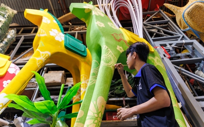 Lộ diện những linh vật ngựa ở Đường hoa Nguyễn Huệ Tết Bính Ngọ 2026