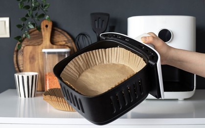 Đọc bài viết này xong, tôi ngỡ ngàng nhận ra mình đã dùng nồi chiên không dầu sai cách suốt cuộc đời