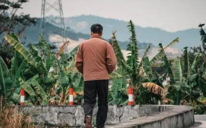 Năm xưa về quê xây nhà là niềm hãnh diện, khi 58 tuổi, đến lúc dưỡng già mới thấm thía hối hận