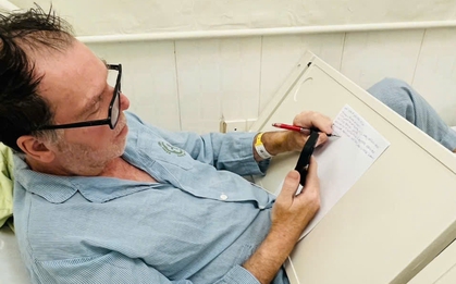 Nhồi máu cơ tim trên chuyến bay, du khách Pháp được bác sĩ Việt Nam cứu sống