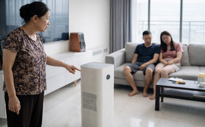 Mẹ chồng càm ràm vì vợ chồng tôi mua máy này tận 10 triệu, nhưng qua mấy ngày ô nhiễm cực độ bà lại im bặt