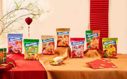 Giới trẻ háo hức “xé túi mù”, gieo quẻ đầu năm cùng bộ quà Tết sáng tạo từ Perfetti Van Melle