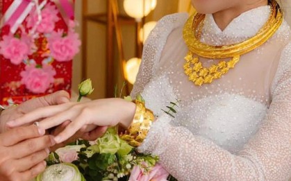 Mang vàng cưới không giấy tờ đi bán có bị tịch thu không? Nhiều người mang vàng đi bán mới biết điều này