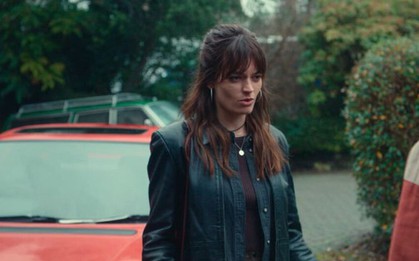 Xem phim Sex Education, tôi nhớ đến cuốn nhật ký mình giấu kín trong ngăn kéo tủ suốt 20 năm qua: Cứ mở ra là lại đau!