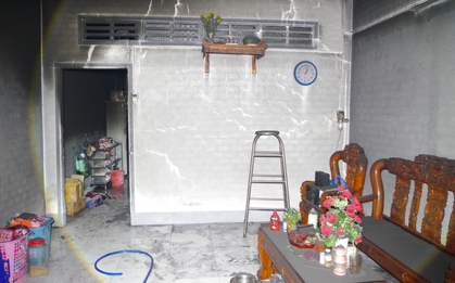 Cháy nhà trong lúc bố mẹ đi vắng, 2 bé gái sinh năm 2017 và 2018 ngạt khói tử vong thương tâm