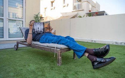 Cuộc sống tồi tệ do thân hình quá khổ của người đàn ông cao nhất thế giới