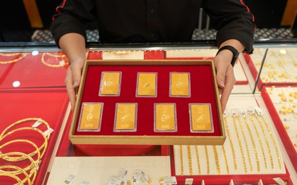 Giá vàng hôm nay 7/1: Tiếp tục tăng mạnh, tiến sát 4.500 USD/ounce