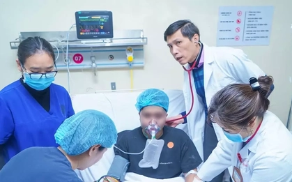 Kích hoạt báo động đỏ cấp cứu 15 nạn nhân vụ cháy nhà 3 tầng ở Hà Nội