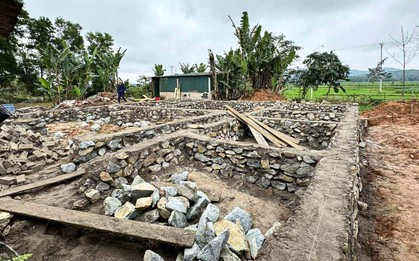 Ở TP.HCM 15 năm không mua nổi nhà, vợ chồng trẻ khăn gói về quê xây 'biệt phủ'