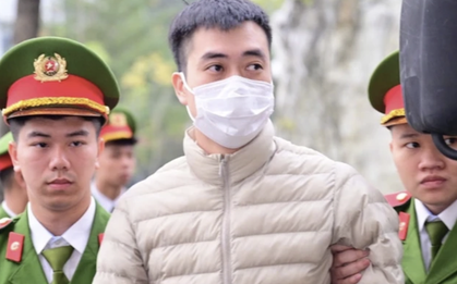 Nói lời sau cùng, Tổng giám đốc Z Holding xin lỗi khách hàng đã dùng sữa "chưa đạt"