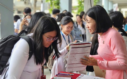 Học sinh đôn đáo đổi tổ hợp xét tuyển đại học