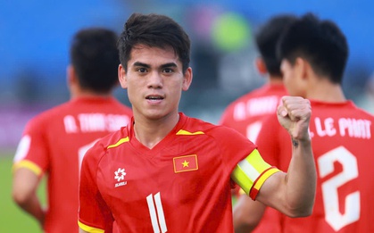 "Cái chân trái ma thuật" của Khuất Văn Khang khiến lưới U23 Kyrgyzstan rung lên bần bật