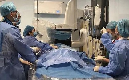 Người phụ nữ 54 tuổi tử vong giữa đêm, bác sĩ cảnh báo  2 loại nước quen thuộc