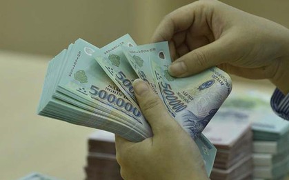 Một ngân hàng thông báo quy định mới liên quan đến các tài khoản tiền gửi có kỳ hạn, tiền gửi tiết kiệm: Áp dụng từ 5/10