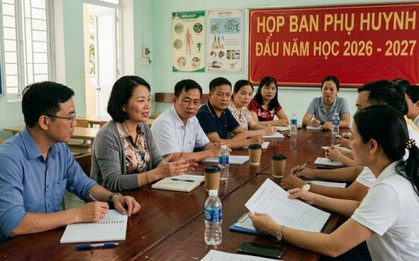 Hội phụ huynh bị cấm thu quỹ: Tôi mừng vì hết cảnh thu tiền "tự nguyện trên tinh thần bắt buộc", nhưng thật lòng lại lo 1 điều!