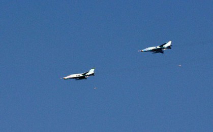 Mẫu máy bay mà cả Đông Nam Á chỉ mình Việt Nam sở hữu: Lao vút với tốc độ gần 2.000 km/h, cánh cụp vào, xòe ra tùy thích