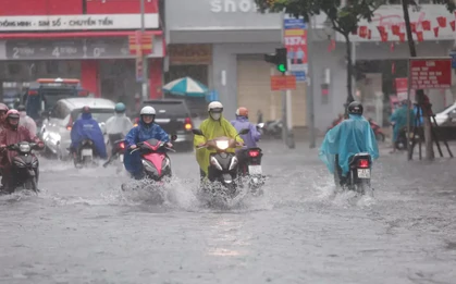 Miền Trung lại đón mưa lớn kéo dài