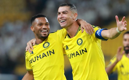 Vừa tự nhận là GOAT, Ronaldo lập tức toả sáng chạm mốc 981 bàn thắng