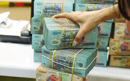 Sáng 20/10, lãi suất tiết kiệm đồng loạt giảm tại Vietcombank, VietinBank và hàng chục ngân hàng tư nhân