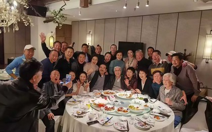 Vì sao sau tuổi 35, ngày càng nhiều người không còn tham dự các buổi họp lớp?
