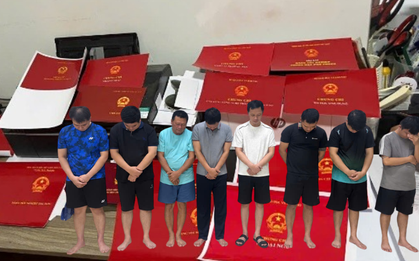 60 cán bộ, chiến sĩ đồng loạt khám xét tại 4 tỉnh thành, phá chuyên án đặc biệt lớn, bắt 'đầu sỏ' Hoàng Văn Đạt SN 1993