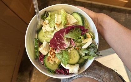 Ăn salad sẽ không giúp giảm cân, còn gây béo nếu bạn cứ mắc mãi 4 sai lầm này!