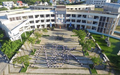 Đây là ngôi trường ở Đà Nẵng có cựu học sinh nổi tiếng lọt đề cử Top 100 Gương mặt đẹp nhất thế giới