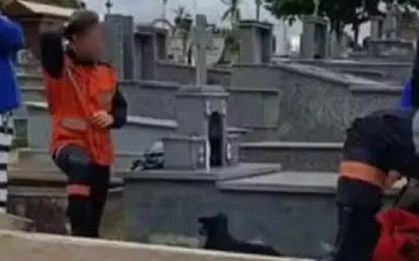 Người đàn ông tử 48 tuổi vong sau khi rơi xuống mộ bố ruột trong lúc dự tang lễ