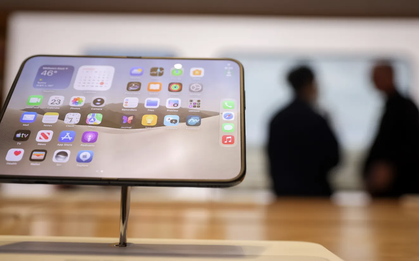 Apple thừa nhận iPhone Duo lỗi màn hình