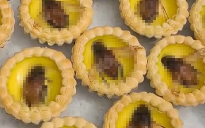 Món bánh tart trứng phủ cà cuống khiến dân mạng sợ hãi