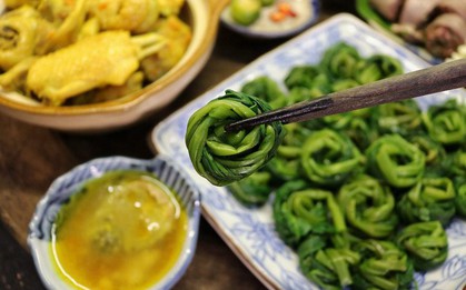 Chợ Việt có loại rau ăn lá bổ gan, dưỡng tim, phòng ung thư, hạ đường huyết: Vài nghìn cả mớ!