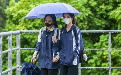 Không khí lạnh tràn về, Hà Nội và miền Bắc mưa to trước khi trời chuyển lạnh