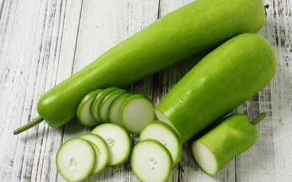 Quả bầu quen thuộc trong bữa cơm, có một dấu hiệu tuyệt đối không nên ăn