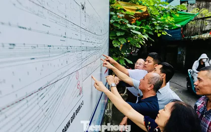 Hàng chục hộ dân ở Định Công bàn giao mặt bằng cho dự án mở rộng Quốc lộ 1A
