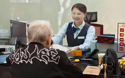 Gửi tiết kiệm 678,5 triệu đồng, 1 ngày sau tài khoản mất sạch tiền, ngân hàng gửi tin nhắn với nội dung “thanh toán thẻ tín dụng”