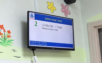 Tên bé trai 3 chữ xuất hiện trên bảng điện tử gây tranh luận: Vui thì vui nhưng cần cân nhắc điều này!