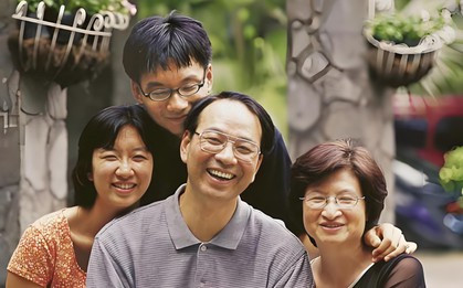 Qua nửa đời người mới thấm: Gia đình có yên ấm hay không, đôi khi lại do đứa "kém cỏi nhất" quyết định