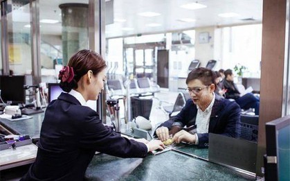 Khách hàng gửi tiết kiệm 6 tỷ, 1 năm sau đến rút bị ngân hàng nói thẳng: Anh phải nộp thêm 530 triệu!