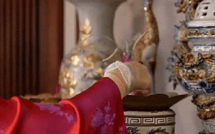 Hóa ra bao năm nay nhiều nhà vẫn đang tỉa chân nhang sai cách: Một cái "tiện tay" thôi bảo sao làm mãi chẳng giàu!