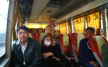 CSGT Hà Nội hóa trang thành hành khách, tham gia các group MXH để kịp thời xử lý xe ghép, ô tô chở quá người