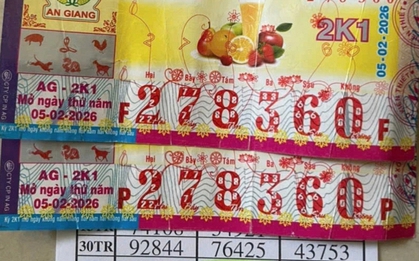 Người thợ hồ quê Hưng Yên trúng số "khủng" ngày giáp Tết: Xảy ra chuyện hy hữu khi bàn giao tiền thưởng