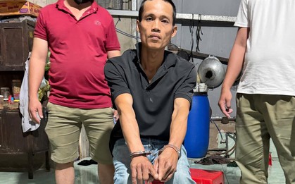 Cú "ve sầu thoát xác" không thành của gã cướp tiệm vàng: Trèo tường, băng vườn dừa lẩn trốn vẫn bị tóm gọn khi đang... "phê" ma túy