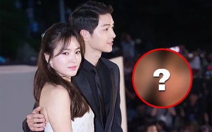 Nổ tung MXH: Song Hye Kyo trượt tay đăng ảnh má kề má với 1 người hậu ly hôn Song Joong Ki