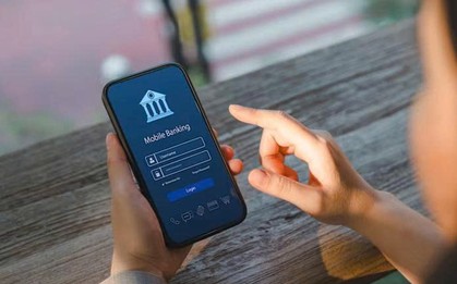 Tiền lạ chuyển vào tài khoản: Người dân cần làm ngay 3 việc này để tránh rắc rối