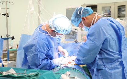 Phòng mổ Bệnh viện 108 sáng đèn ngày 27 Tết, ghép gan cứu người