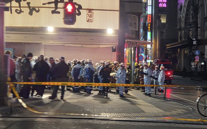 Đêm lễ Valentine ám ảnh tại Nhật Bản: 3 nam thanh niên bị đâm gục giữa phố đông, nghi phạm 20 tuổi ôm dao biến mất