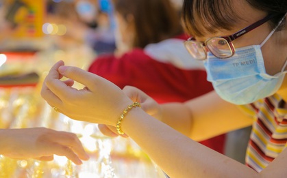 Khách giao dịch vàng từ 5 triệu đồng trở lên phải chuyển khoản